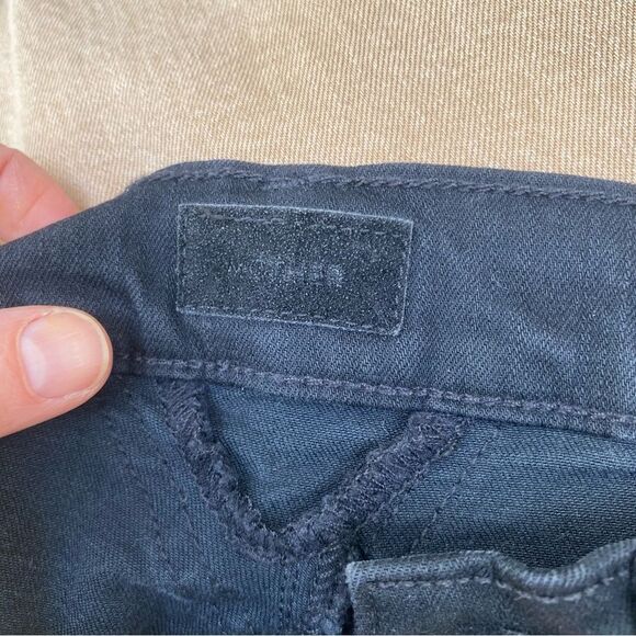 MOTHER THE DIAMOND SWOONER WASH: NOT GUILTY Jet Black Slim Fit Jeans size 24 - Picture 14 of 14